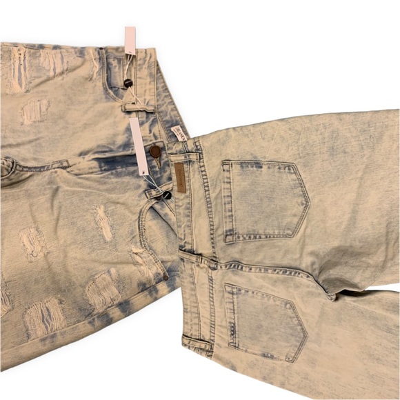 New Jeans - Picture 4 of 8